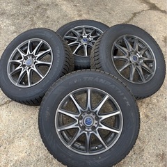 ホイル付きスタッドレスタイヤ　215 65 16 4本の画像