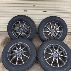 ホイル付きスタッドレスタイヤ　215 65 16 4本の画像