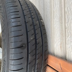 アクア純正タイヤ＆ホィール　ナット付
の画像