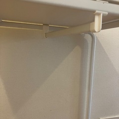 【お譲りします】IKEA ALGOT ハンガーパイプ付きラックの画像