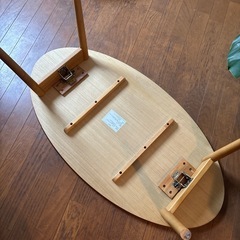 折りたたみテーブルの画像