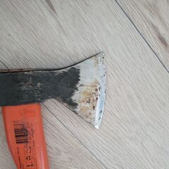 ハスクバーナ斧の画像