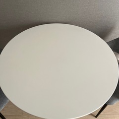 ダイニングテーブルチェアセットの画像