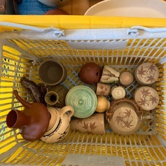 無料　陶器　置物　手彫り置物　壺　花瓶　湯呑み　まとめての画像