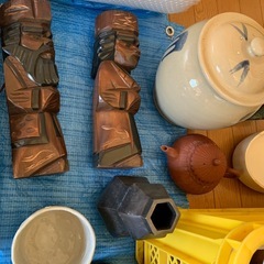 無料　陶器　置物　手彫り置物　壺　花瓶　湯呑み　まとめての画像