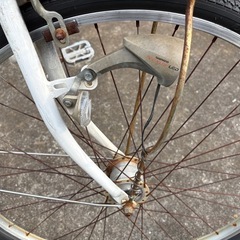 自転車 ママチャリ 27インチ タイヤ新品交換済
の画像