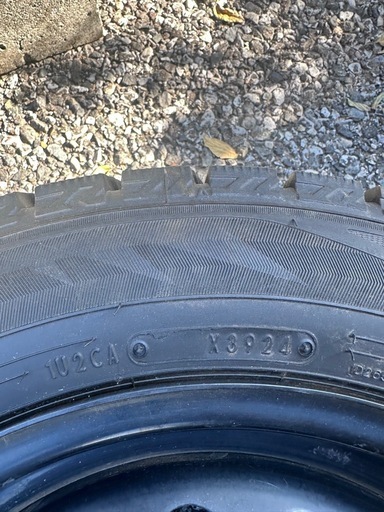 【バリ山】2024年　DUNLOP WINTER MAXX WM02 185/60R15 