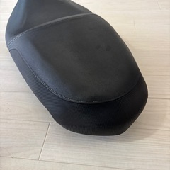 マジェスティs 純正シート
の画像