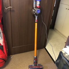 ダイソンハンディクリーナーの画像