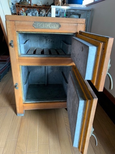 ショップ 木製冷蔵庫(アンティーク)