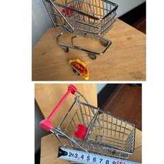 雑貨やコップなどいろいろの画像