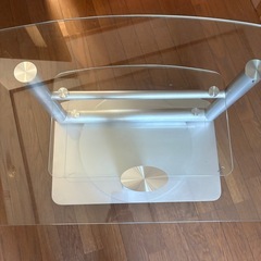 ガラステレビ台　回転できてキャスター付きです。の画像