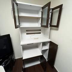 ニトリの食器棚の画像