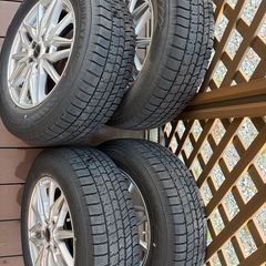 スタッドレスホイール4本セットGOODYEARの画像