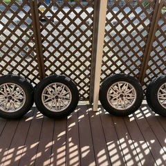 スタッドレスホイール4本セットGOODYEARの画像