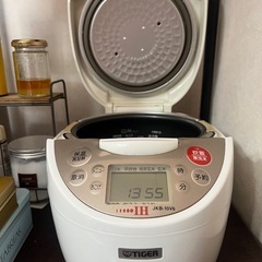 【受渡先決定済】TIGER 炊飯器 の画像