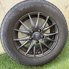 スタッドレスタイヤの画像