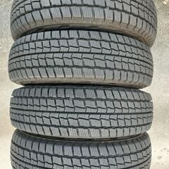 軽トラ用スタッドレスタイヤ（145R12）鉄ホイール付き4本セットの画像