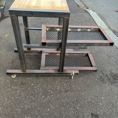 溶接機収納ラックの画像