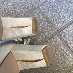 靴　白　編み上けヒール　Sの画像