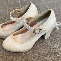 靴　白　編み上けヒール　Sの画像