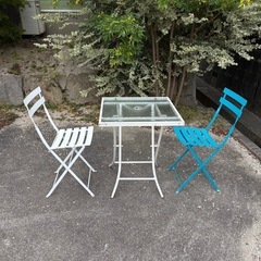 折り畳みチェア2点と折り畳みテーブル1点の合計3点セットの画像