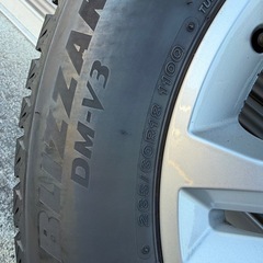 【中古】ベンツゲレンデ用スタッドレス
タイヤSETの画像