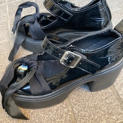 新品M 厚底　靴の画像