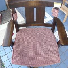 ID：243428　回転イスの画像