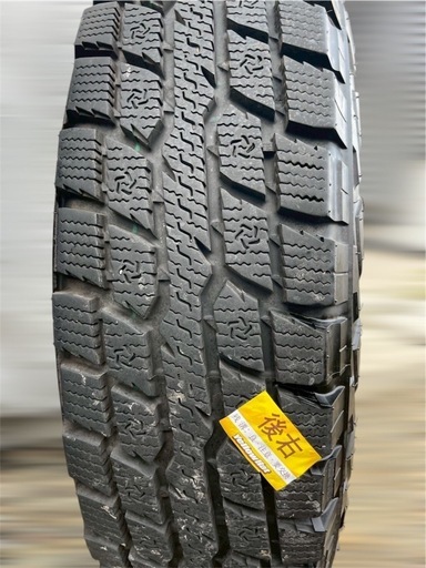 ジムニースタッドレスタイヤ　 TOYO TIRES OBSERVE W/T-R