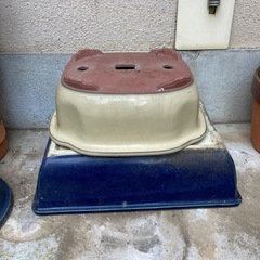 植木鉢　一個100円の画像