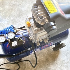 エアーコンプレッサー　高速切断機　の画像