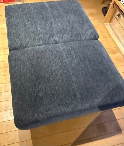 オットマン1個