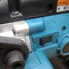 マキタ makita 2107FW ポータブルバンドソー 中古品 台付 【ハンズクラフト宜野湾店】の画像