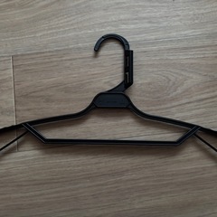 黒ハンガー　8本の画像