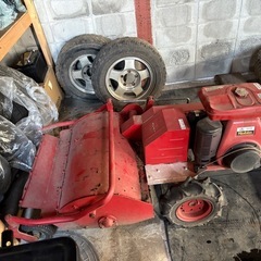 ハンマーナイフモア　自走草刈機 の画像