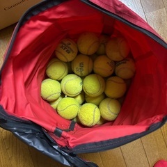 【まとめ売り】中古テニスボール（弾み弱め）30個前後　椅子脚カバー・犬の遊び用にの画像