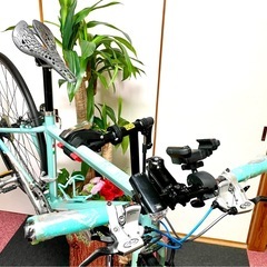 Bianchi Sport 超軽量 Fフォ-クカ-ボン.ボディアルミ仕上げの700c クロスバイクで変速はF-2 R9で18速で可成乗りやすいです、の画像