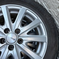 スタッドレスタイヤ
の画像