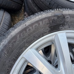 スタッドレスタイヤ
の画像