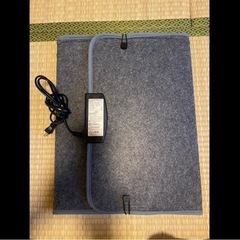 【ほぼ新品】折りたためるパネルヒーターの画像