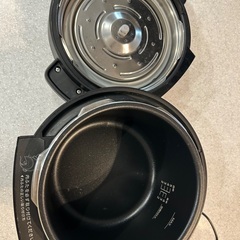 使用歴4ヶ月のみ　Panasonic 電気圧力鍋の画像