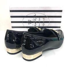【新品/保管品】‪︎❤︎‪︎ flicka/フリッカ☆エナメルローファー Mブラックの画像