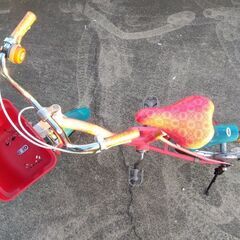 幼児用自転車の画像