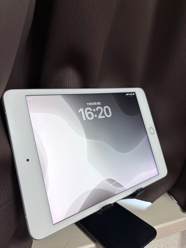 iPad mini5 SIMフリー Wi-Fi+セルラーモデル シルバー64GB
