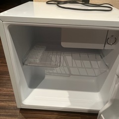 【取りに来てくださる方限定】2018年製1ドア冷蔵庫の画像