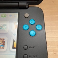 任天堂　NEW 2DS LLの画像
