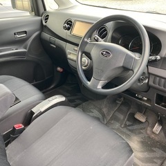 好調！安価売切！23年式スバルの軽ルクラ　カスタム4WD！スタイル良し！車検8年３月！スマートキー！Dテレビ！の画像