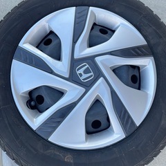 スタッドレス キャップ付き 4本の画像