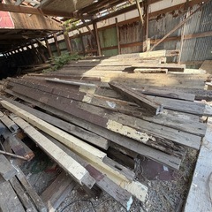 【差し上げます】角材・木材・ベニヤ・波板プラ等々取りに来てくれる方限定　の画像